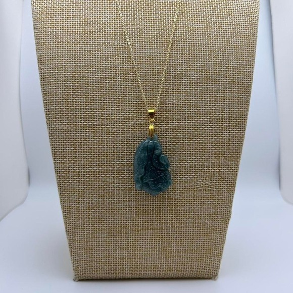 Jewelry - Burma‎ Jade Goodluck Cabbage Carved Pendant w/ 24K Gold Plated Chain